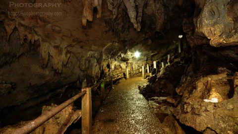 Caverna Hinagdanan