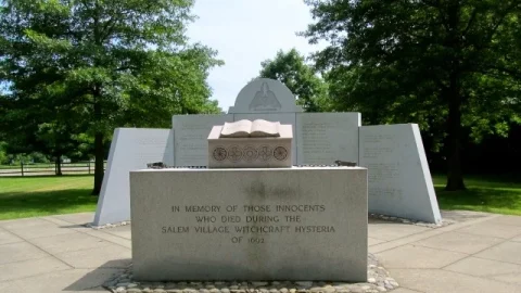 Memorial dos Julgamentos das Bruxas de Salem