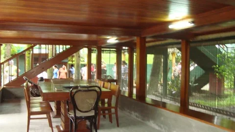 Residência de Ho Chi Minh (Nha Bac Ho)