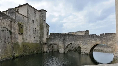 Torre e Muralhas de Aigues-Mortes