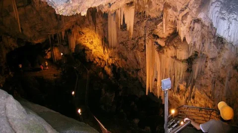 Caverna de Antíparos