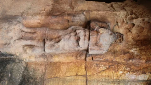 Cavernas de Khandagiri