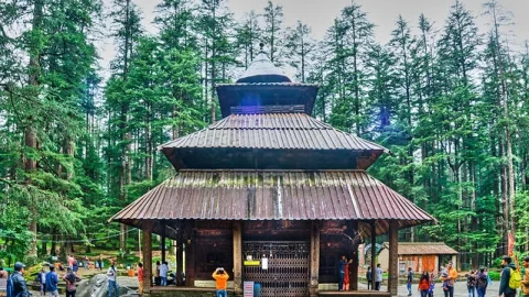 Templo Hidimba Devi (Templo Dhungari)