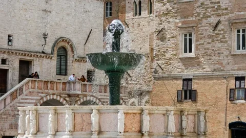 Fontana Maggiore