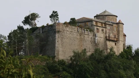 Castello Brown