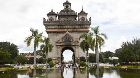 Patuxai (Portão da Vitória)