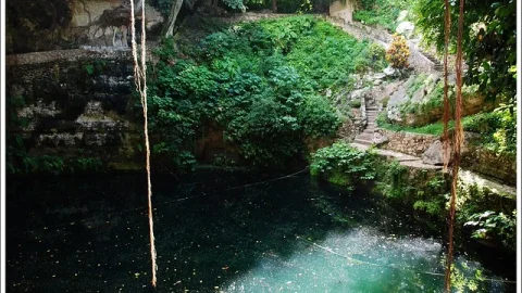 Cenote Sagrado
