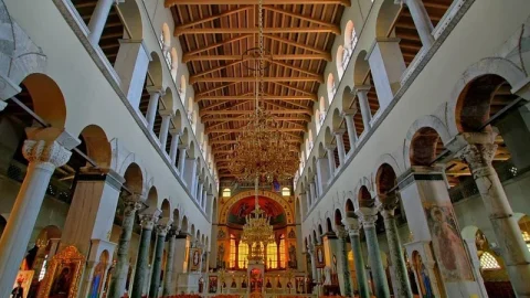 Igreja e Cripta de Ayios Dimitrios