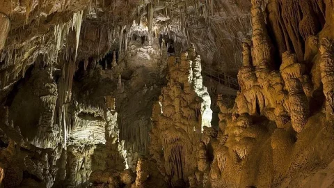 Grutas das Torri di Slivia