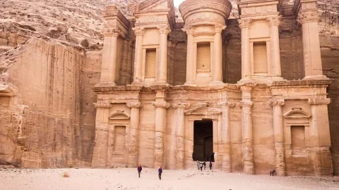 Mosteiro (Ad Deir)